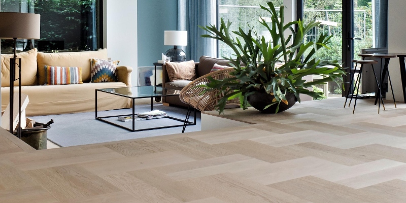 Houten visgraat vloer